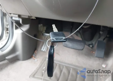 2005 Nissan Sentra 1.8S z USA, uszkodzony, nr VIN 3N1CB51D15L584296